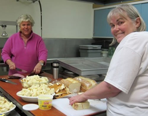 Many hands make quick work